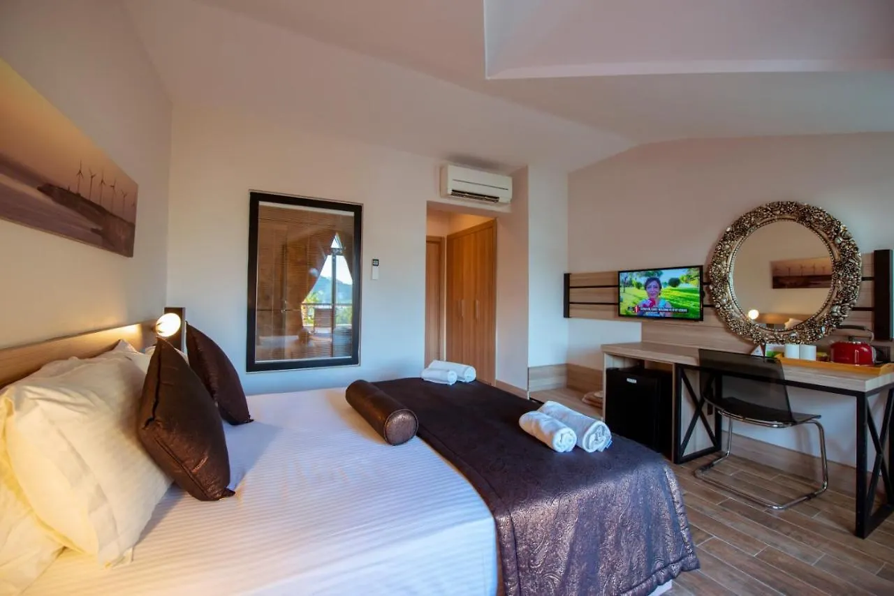 S3 Seahorse Beach Club Oludeniz 3*,